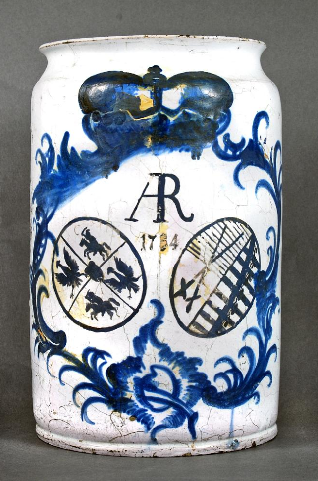 Jar from King Augustus II's court pharmacy of Dresden, 1734