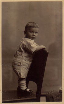 An old photograph of Ralph Baer as a baby in 1923