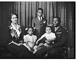 Photo of Lt. Col. Robert L. Pollard and family, ca. 1942-1945